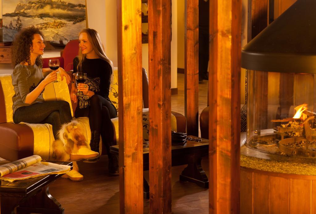 Hotel Alaska Cortina Кортина-д'Ампеццо Экстерьер фото