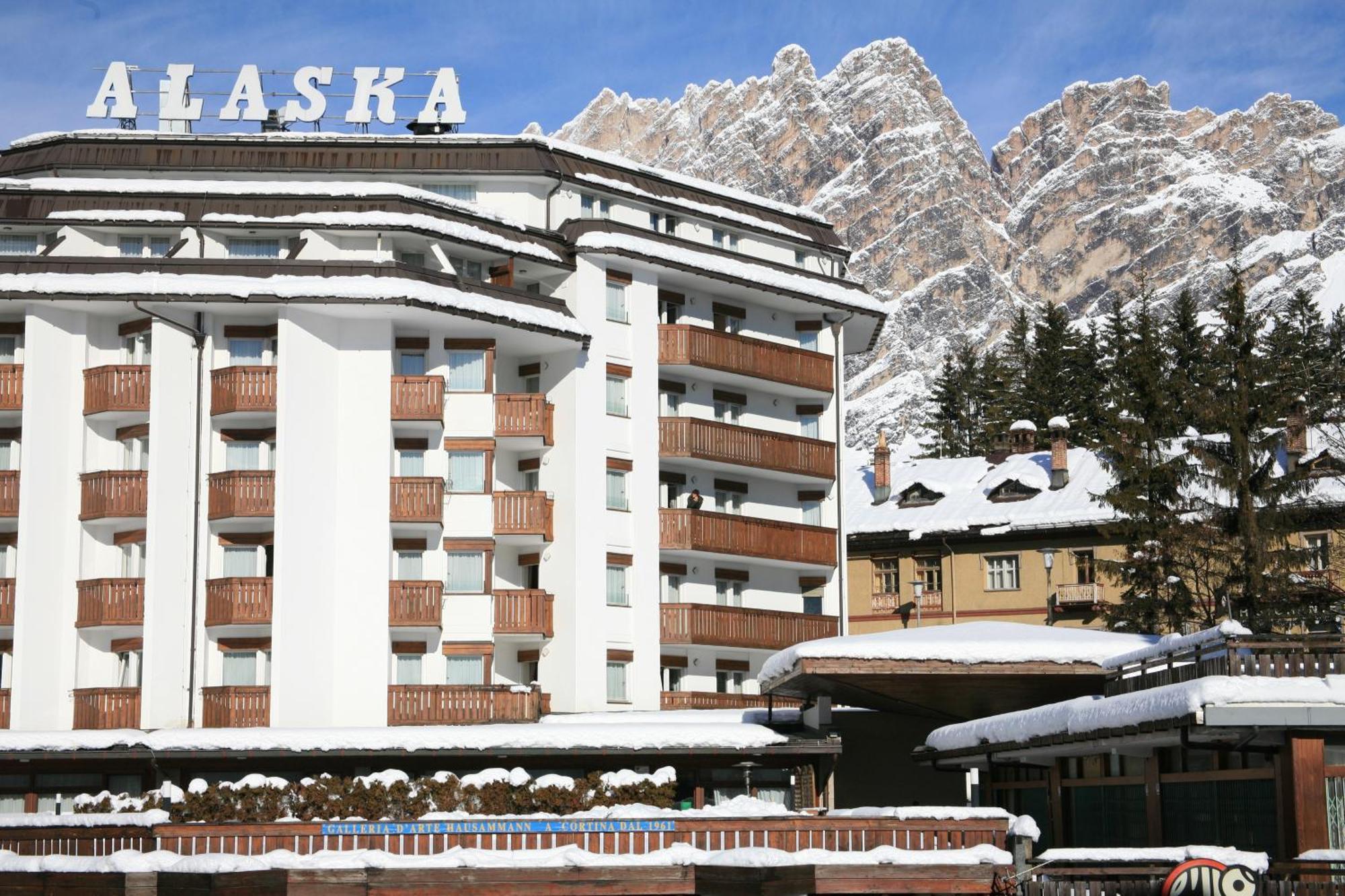 Hotel Alaska Cortina Кортина-д'Ампеццо Экстерьер фото
