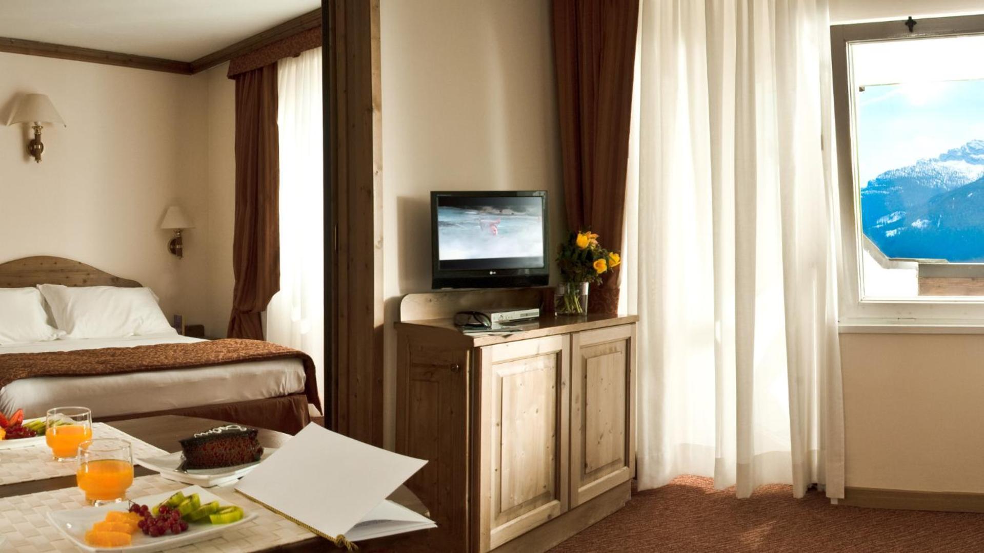 Hotel Alaska Cortina Кортина-д'Ампеццо Экстерьер фото