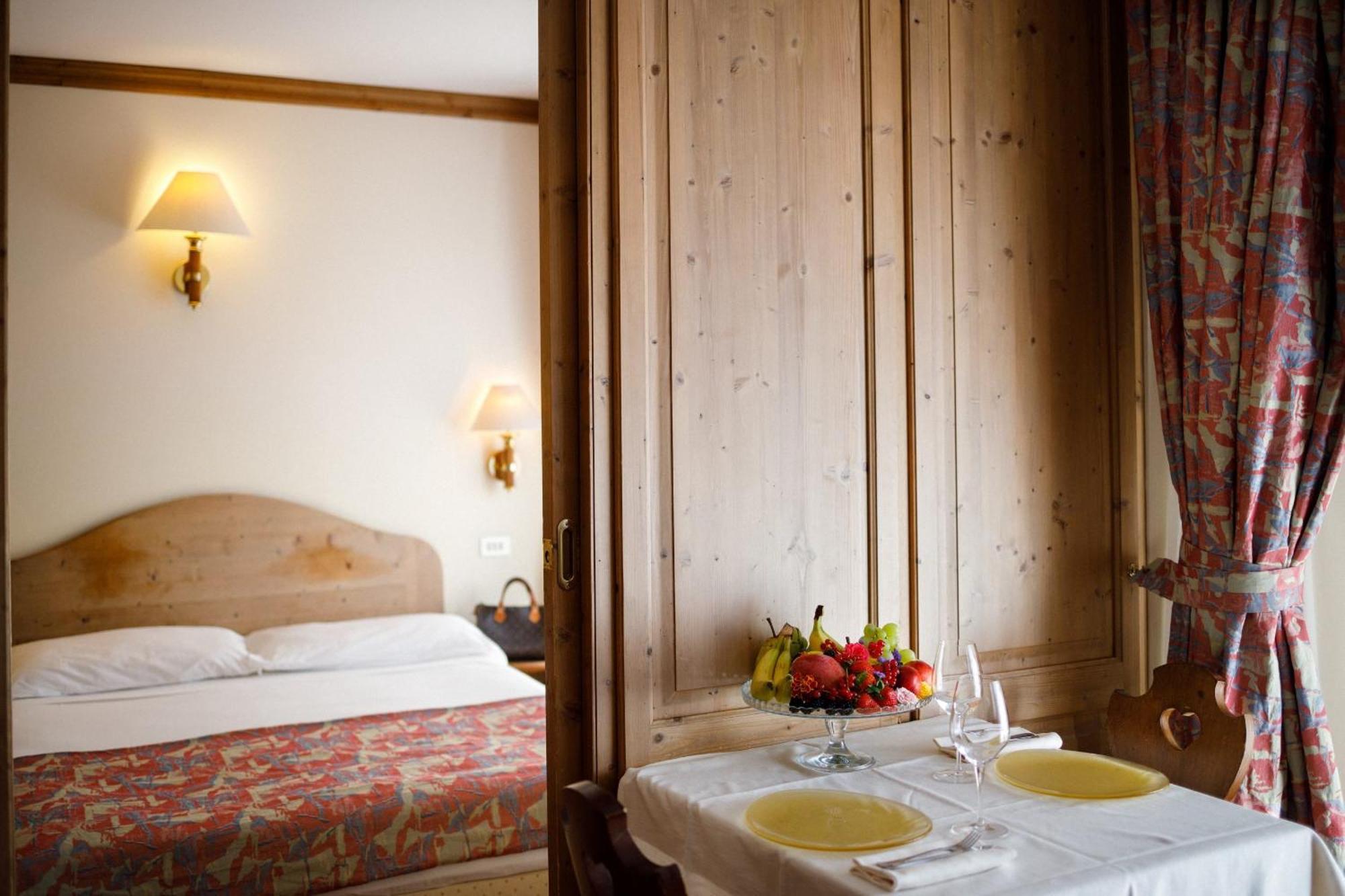 Hotel Alaska Cortina Кортина-д'Ампеццо Экстерьер фото